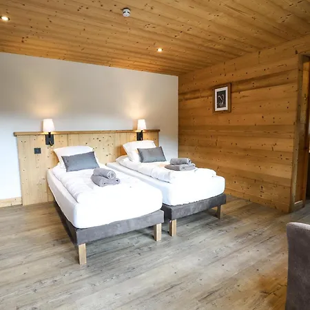 La Cascade - Le Biwak Pour 15 Personnes - Reservation Daire