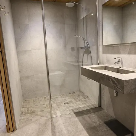 La Cascade - Le Biwak Pour 15 Personnes - Reservation Daire *